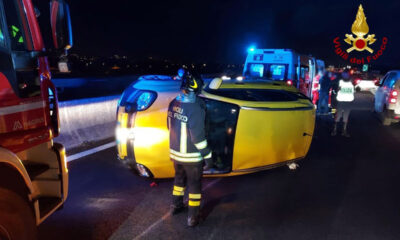incidente stradale sulla Ascoli-Mare auto ribaltata