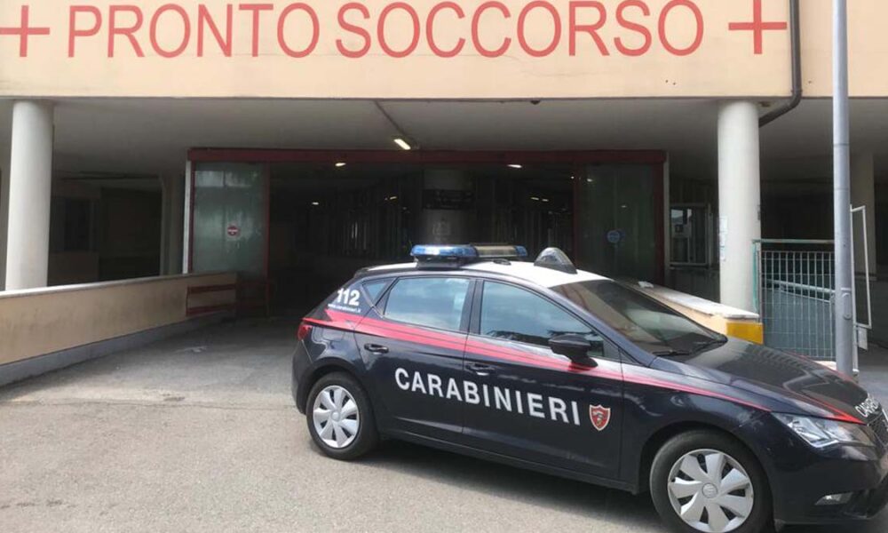 ubriaco incidente ospedale mazzini teramo denunciato dai carabinieri
