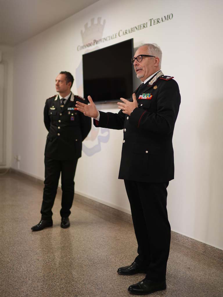 Generale di Brigata Paolo Aceto, Comando Provinciale dei Carabinieri di Teramo.